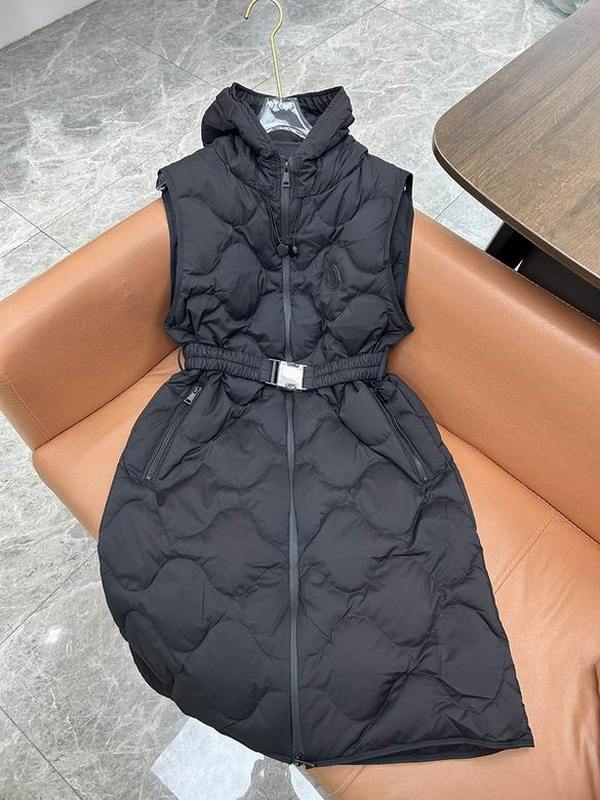 Moncler Women's Outwear 205